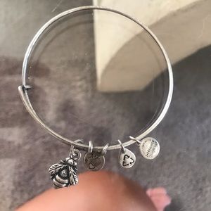 Bee alex and ani